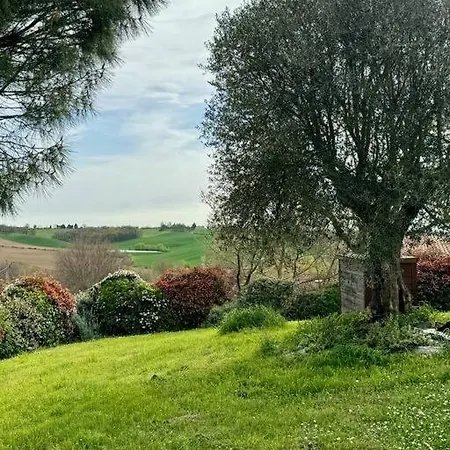 Maison De Campagne, Avec Piscine ホテル